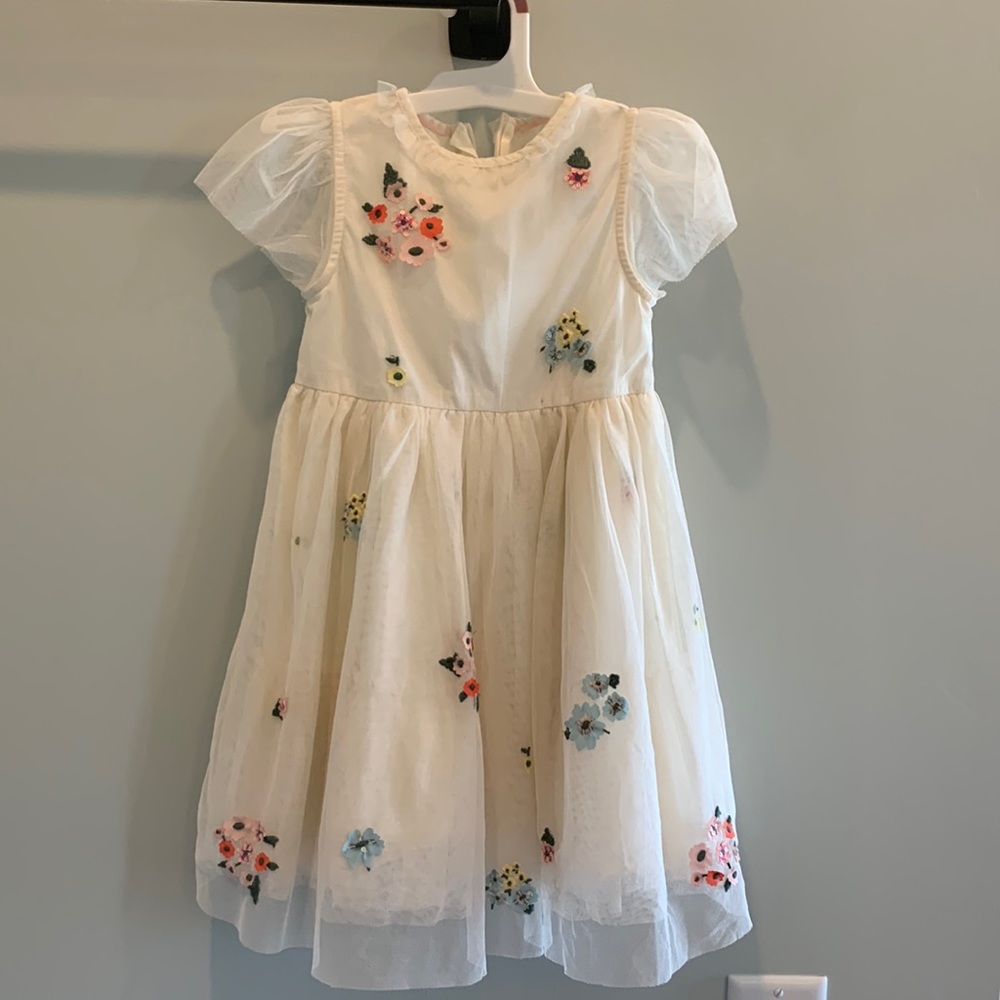 Adorable girls Mini Boden dress - worn once for flower girl for 3 hrs!